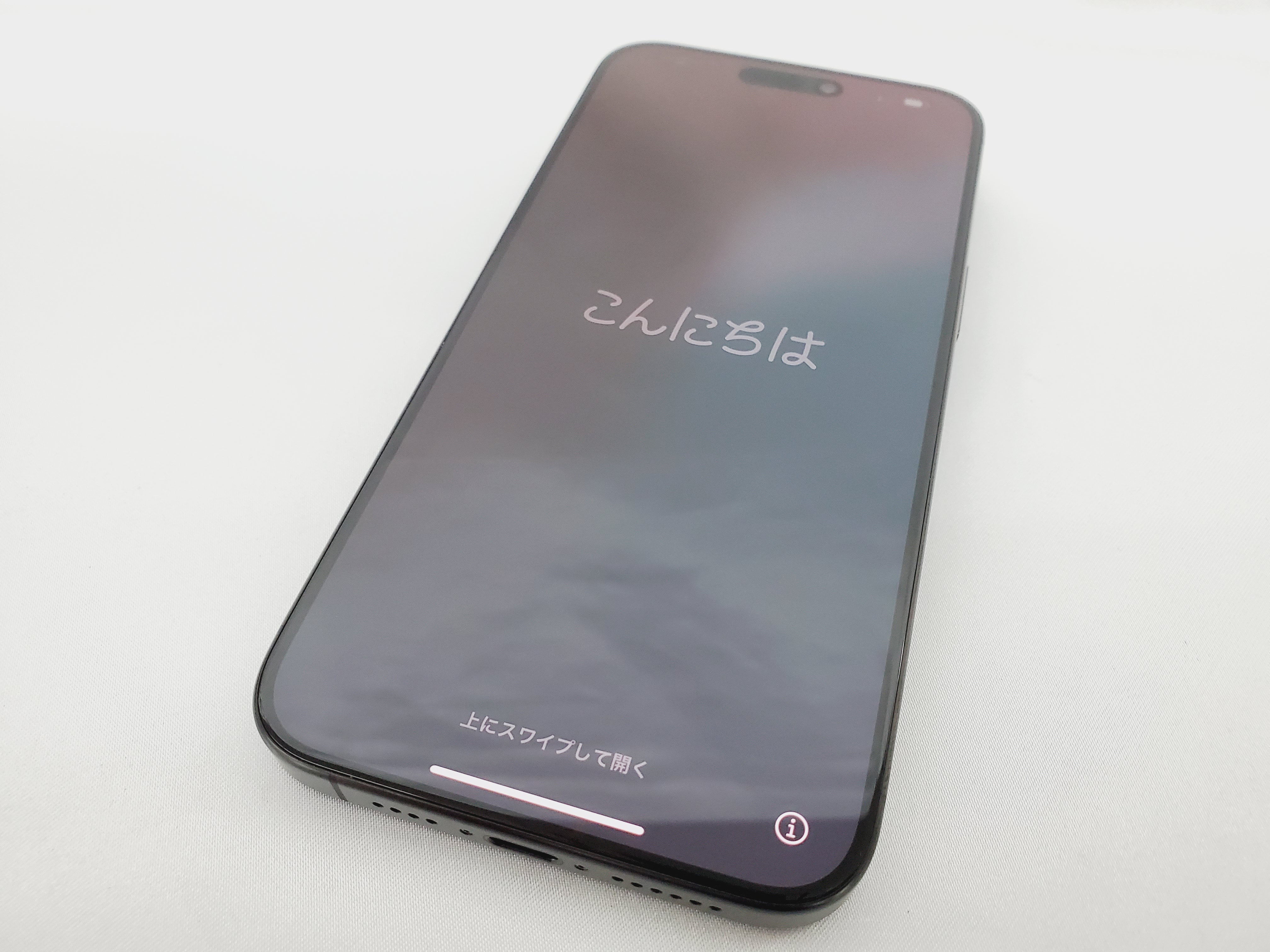 【美品】国内版 SIMフリー スマートフォン Apple iPhone 15Pro Max 256GB MU6P3J/A ブラックチタニウム 907369100