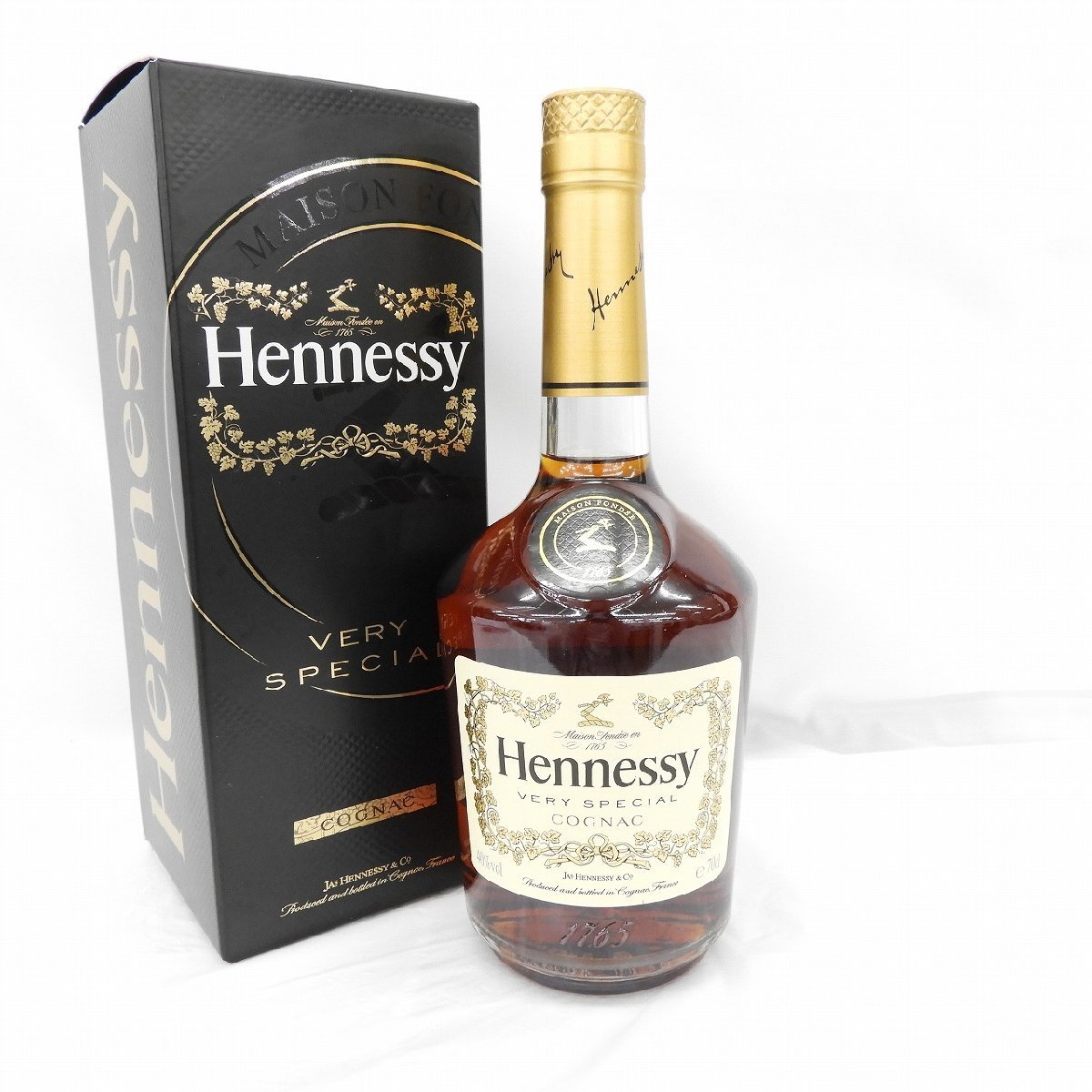 Hennessy ヘネシー ベリースペシャル ブランデー 700ml 40% 箱付 商品